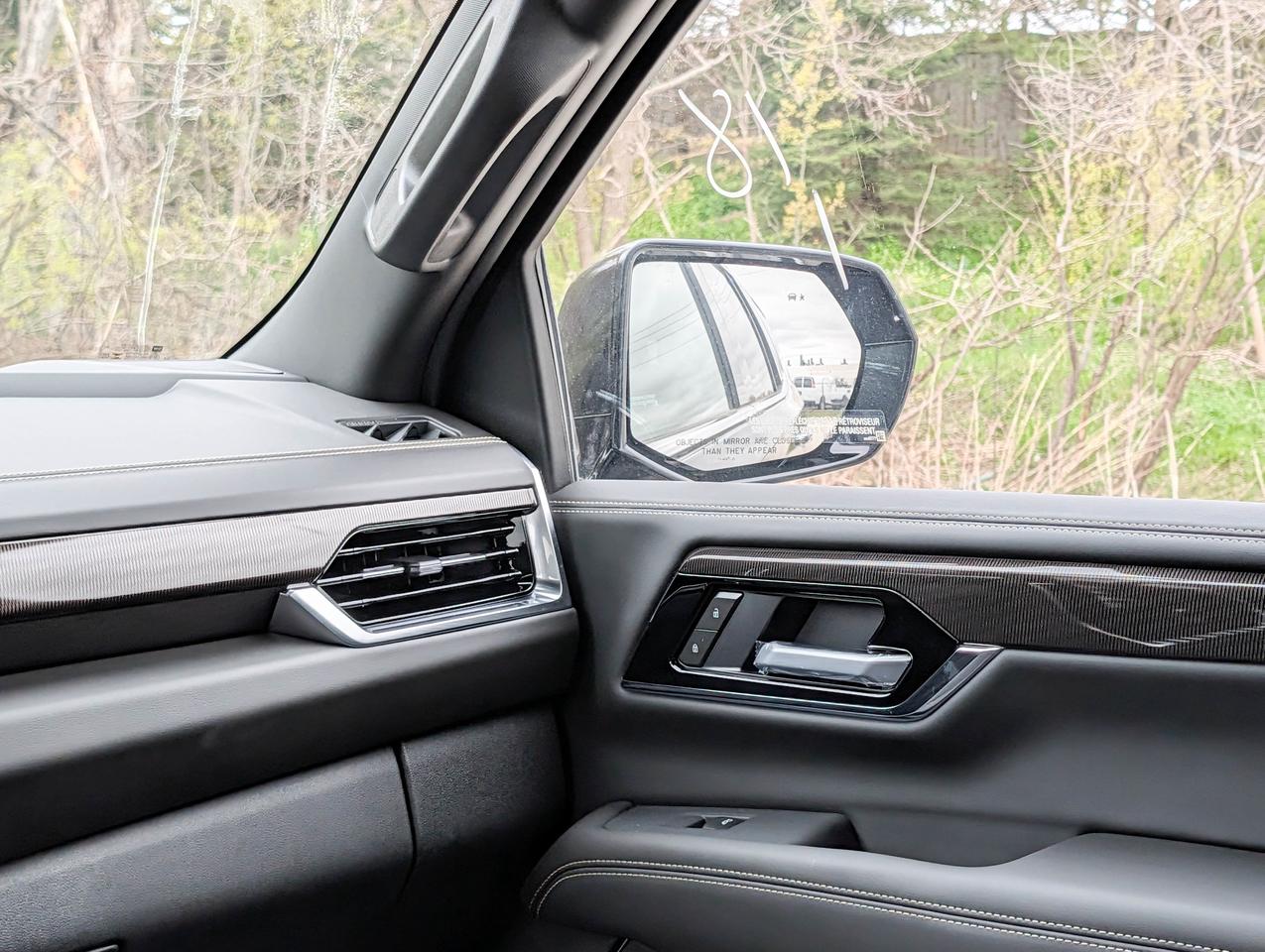 2026 GMC Yukon Elevation Photo