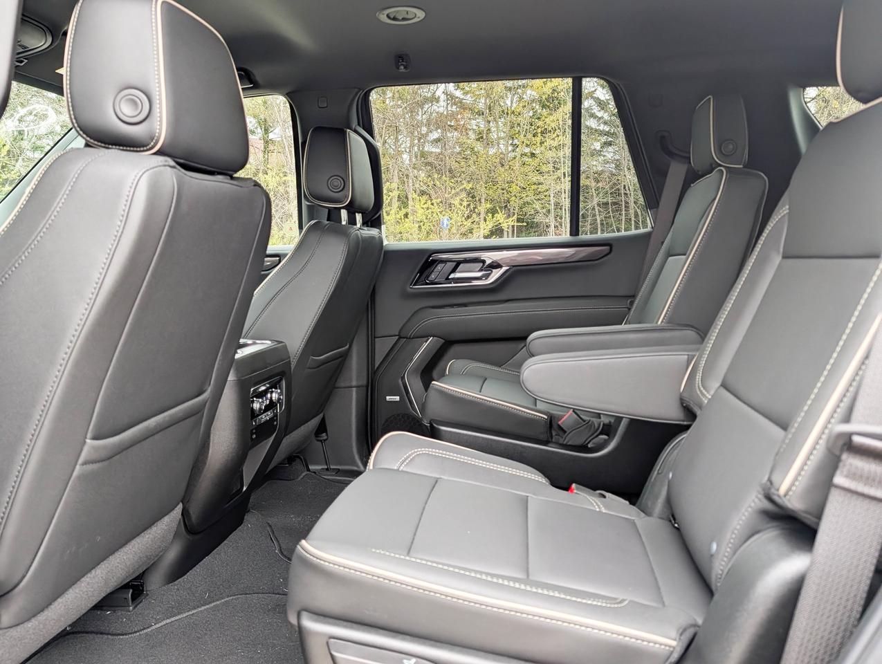 2026 GMC Yukon Elevation Photo
