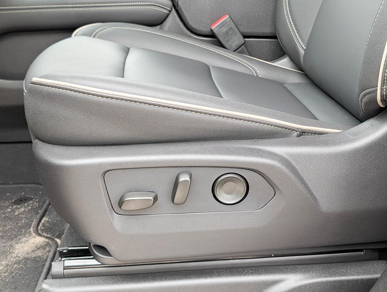 2026 GMC Yukon Elevation Photo