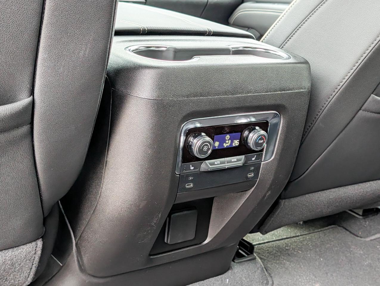 2026 GMC Yukon Elevation Photo