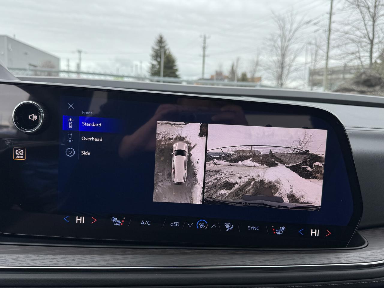 2026 Chevrolet Suburban Z71 Photo