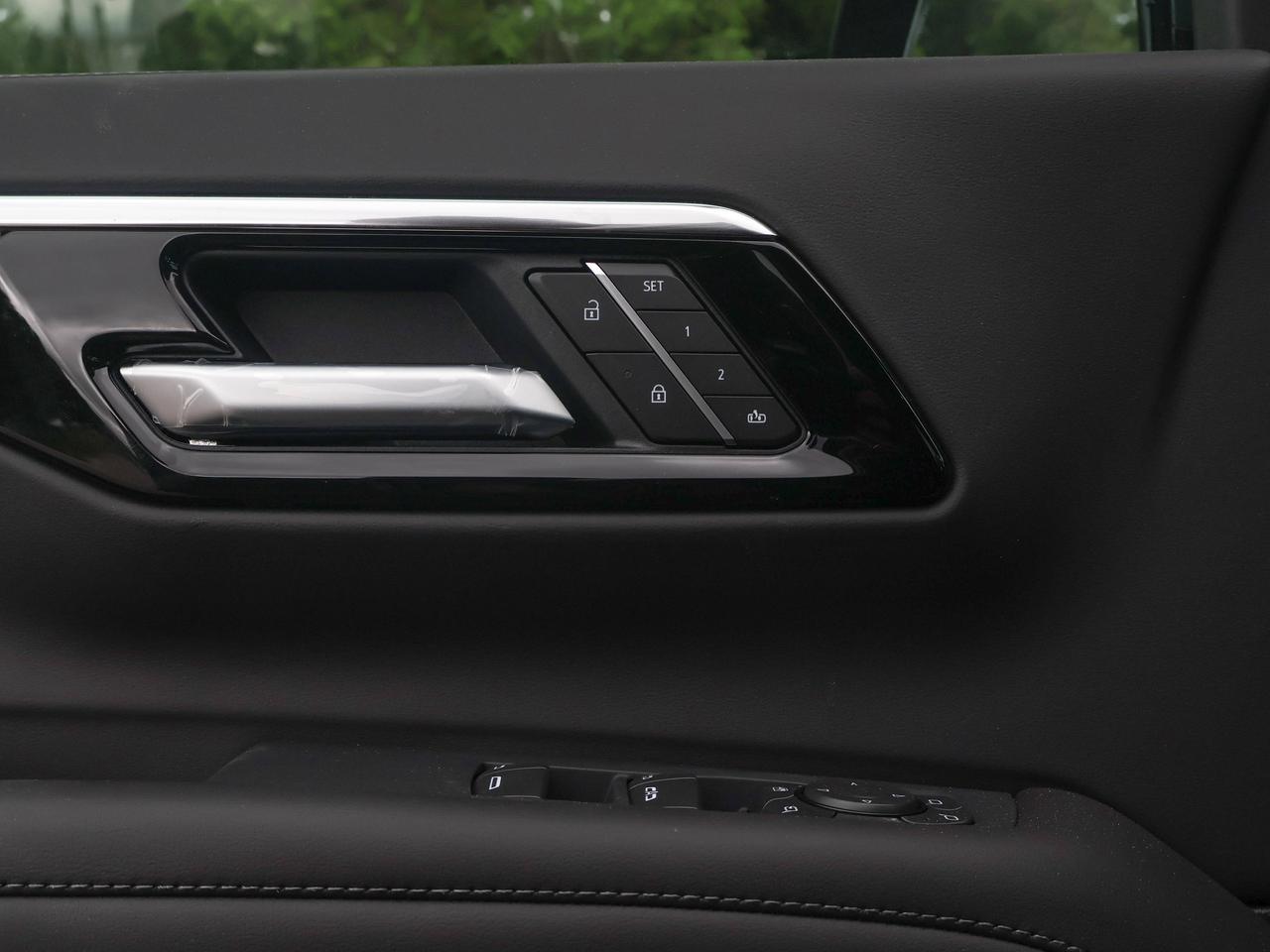 2026 Chevrolet Suburban Z71 Photo