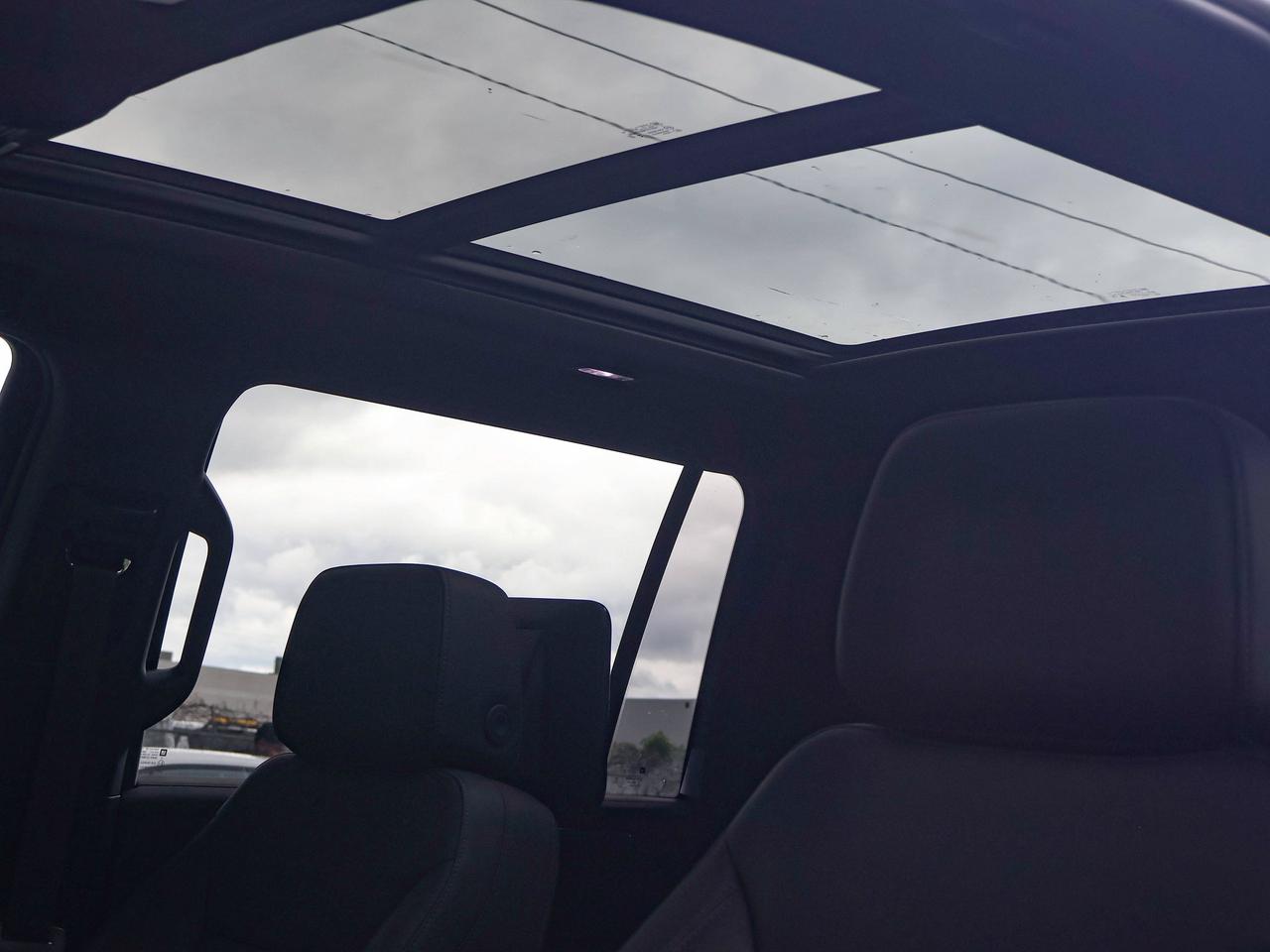 2026 Chevrolet Suburban Z71 Photo