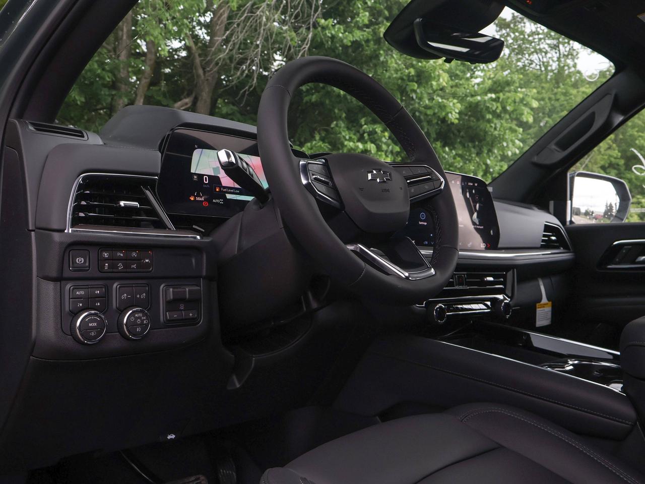 2026 Chevrolet Suburban Z71 Photo