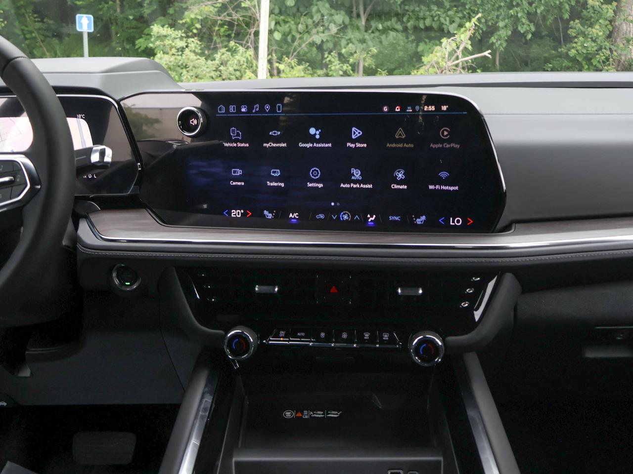2026 Chevrolet Suburban Z71 Photo