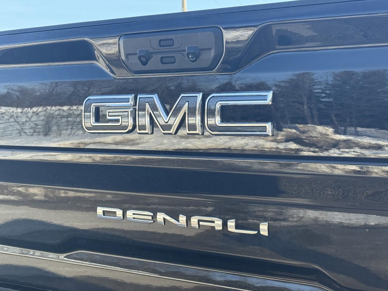 2026 GMC SIERRA 2500HD Denali Ultimate Photo