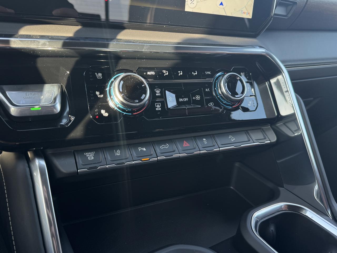 2026 GMC SIERRA 2500HD Denali Ultimate Photo