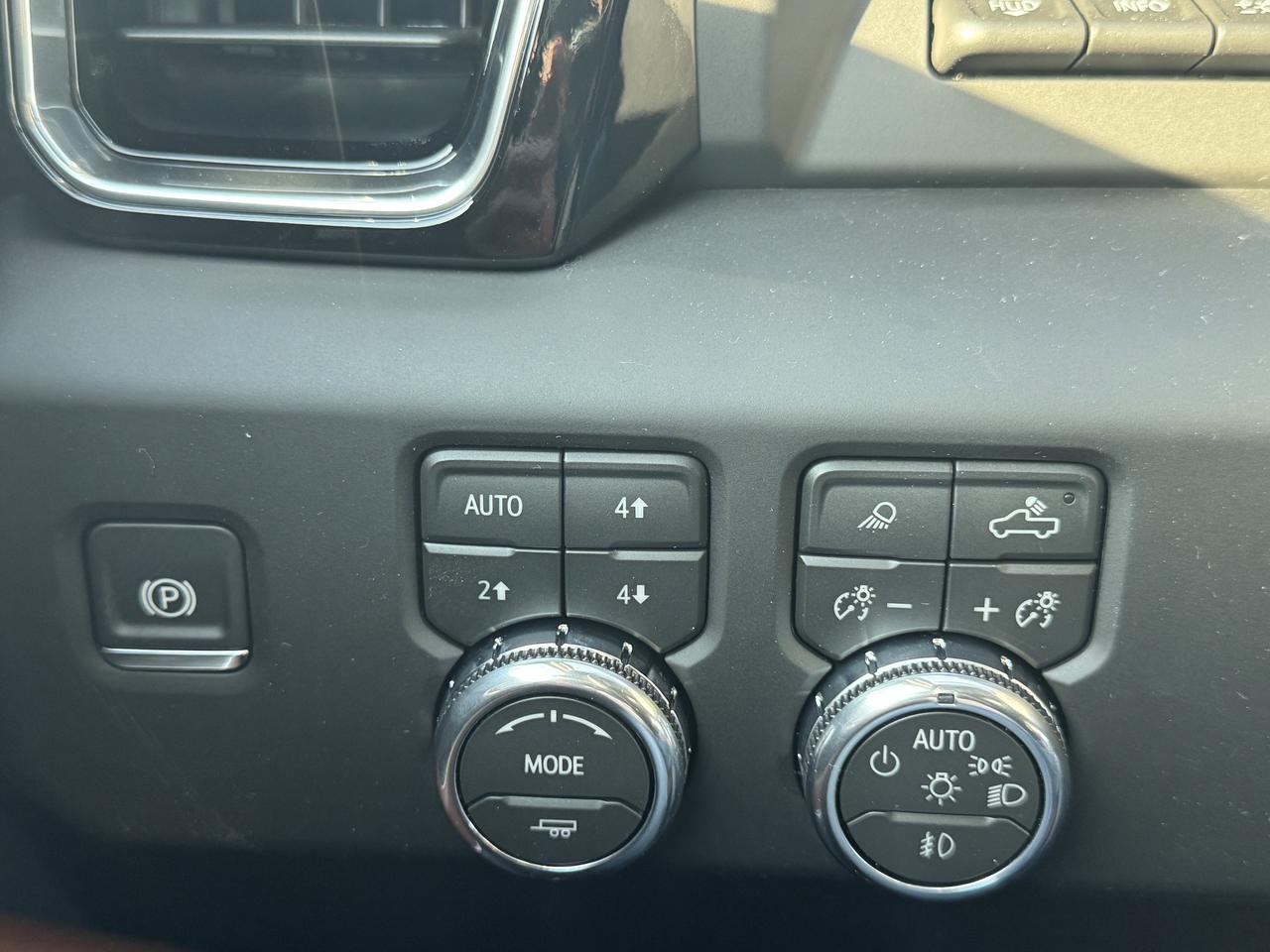 2026 GMC SIERRA 2500HD Denali Ultimate Photo