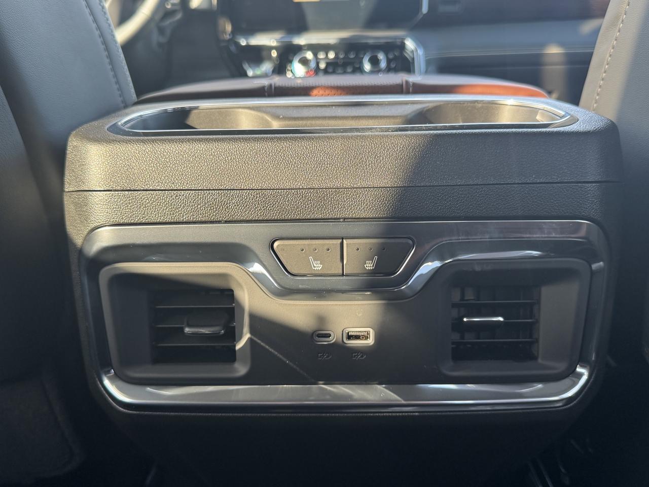 2026 GMC SIERRA 2500HD Denali Ultimate Photo