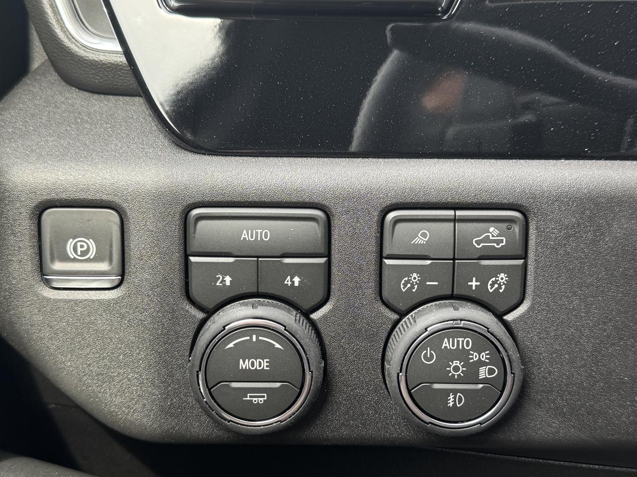 2026 Chevrolet Silverado 1500 RST Photo