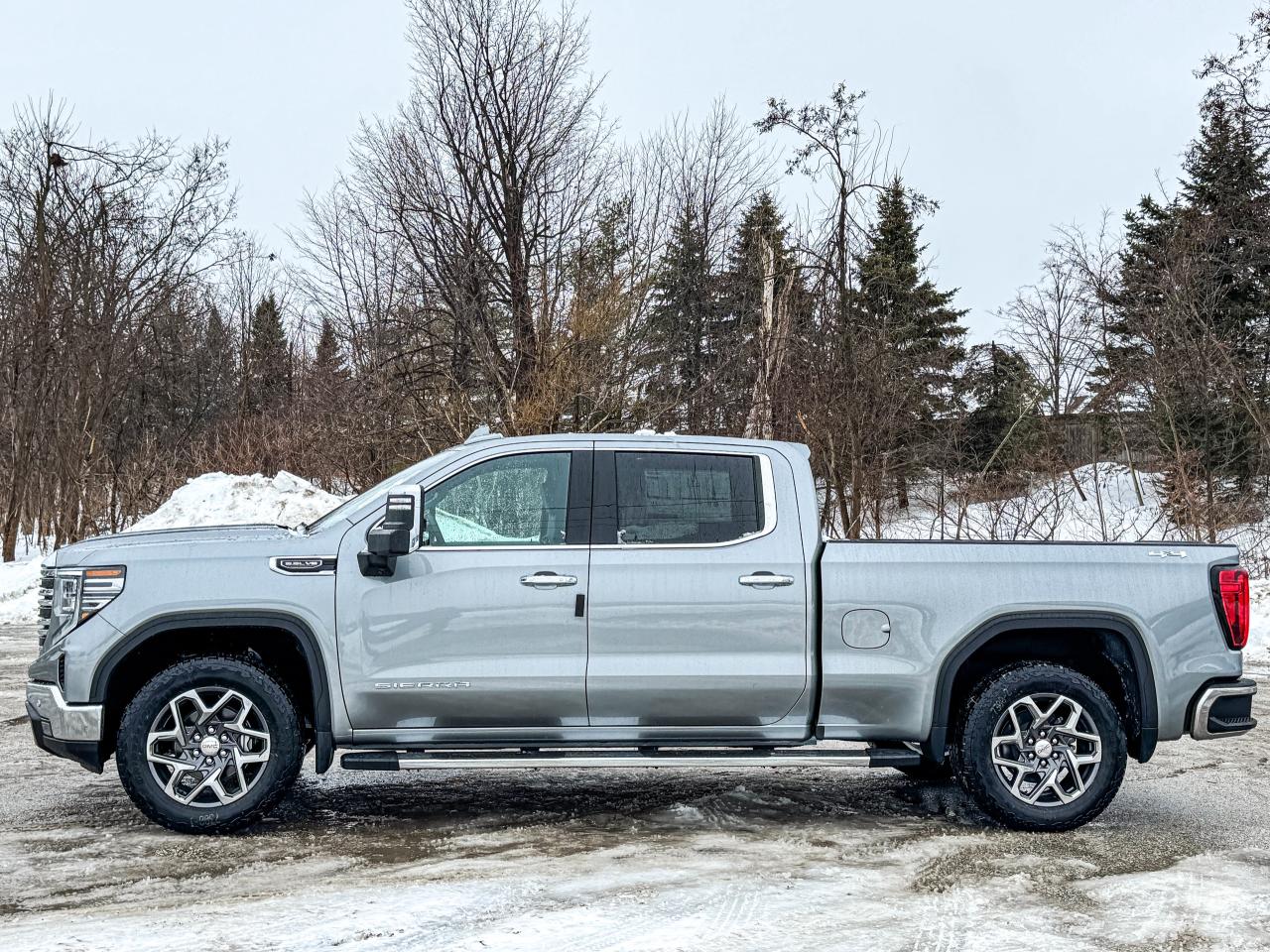 2026 GMC Sierra 1500 SLT Photo