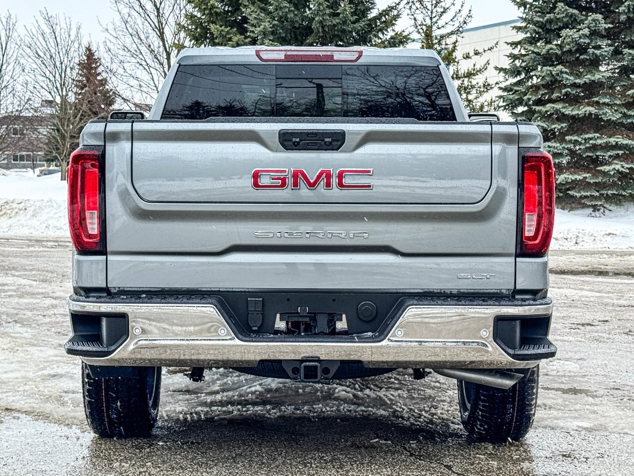 2026 GMC Sierra 1500 SLT Photo