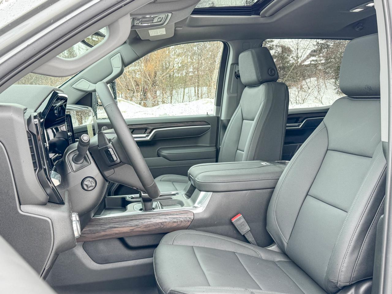 2026 GMC Sierra 1500 SLT Photo