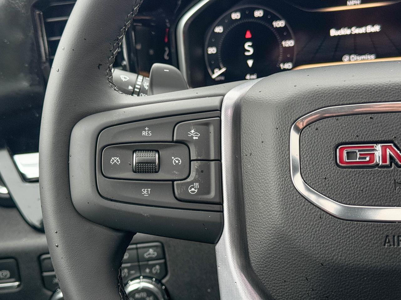 2026 GMC Sierra 1500 SLT Photo