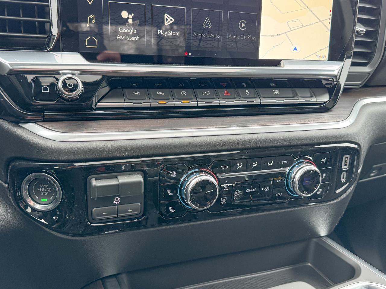 2026 GMC Sierra 1500 SLT Photo