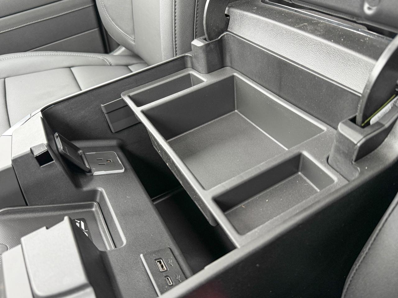 2026 GMC Sierra 1500 SLT Photo