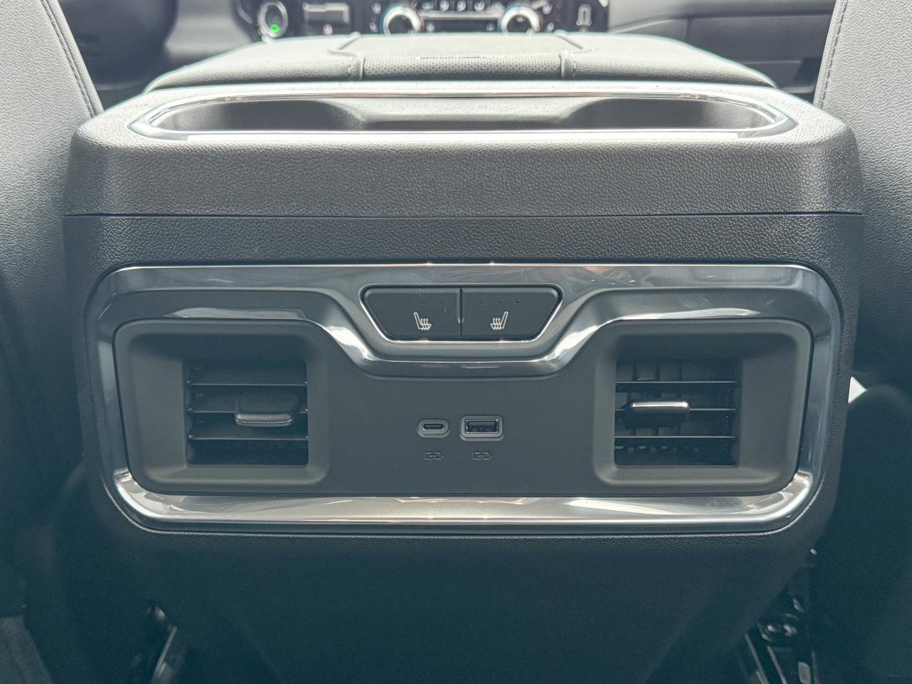 2026 GMC Sierra 1500 SLT Photo