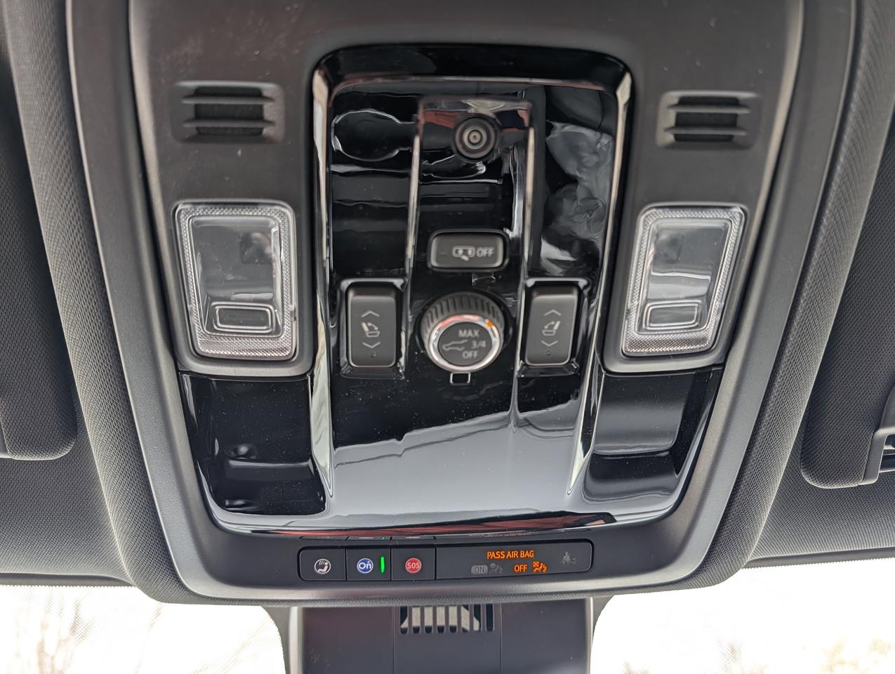 2026 Chevrolet Suburban LT Photo