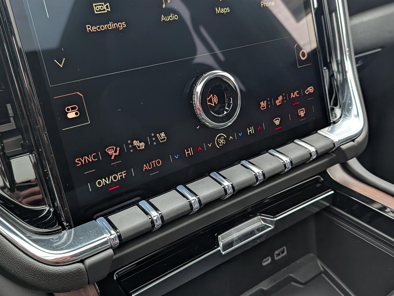2026 GMC Yukon XL Denali Photo