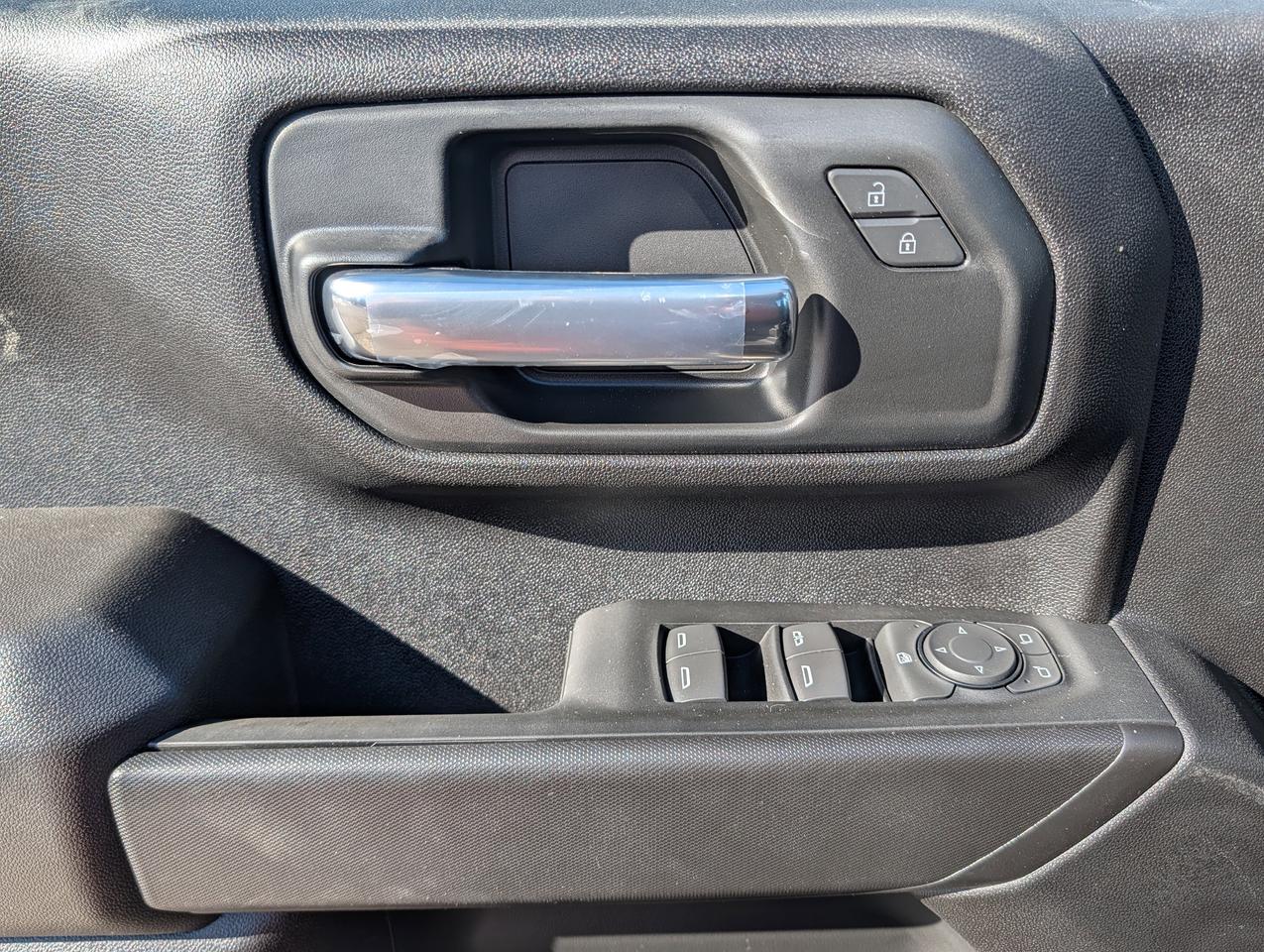 2026 Chevrolet SILVERADO 2500HD Work Truck Photo