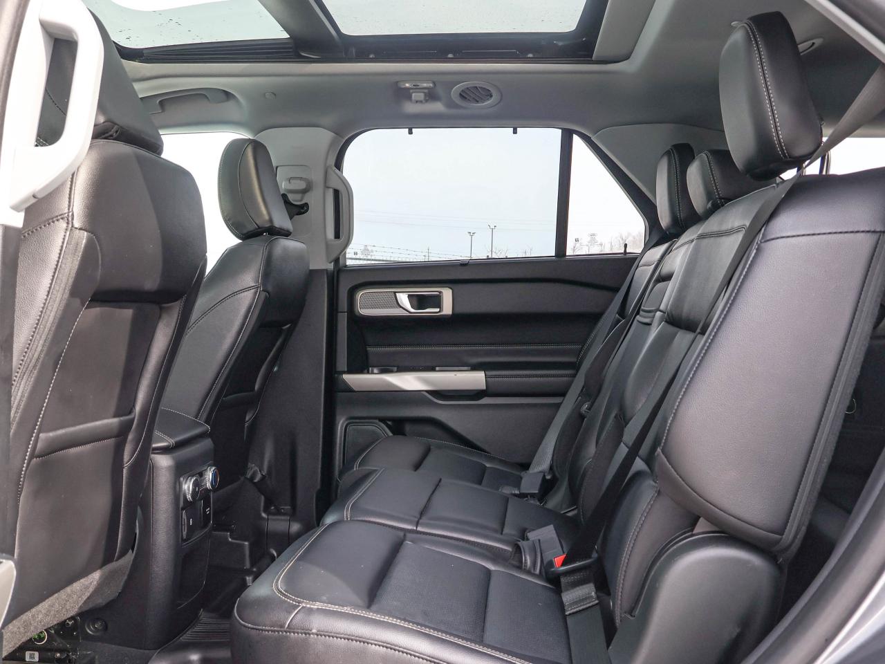 2021 Ford Explorer LIMITED Photo