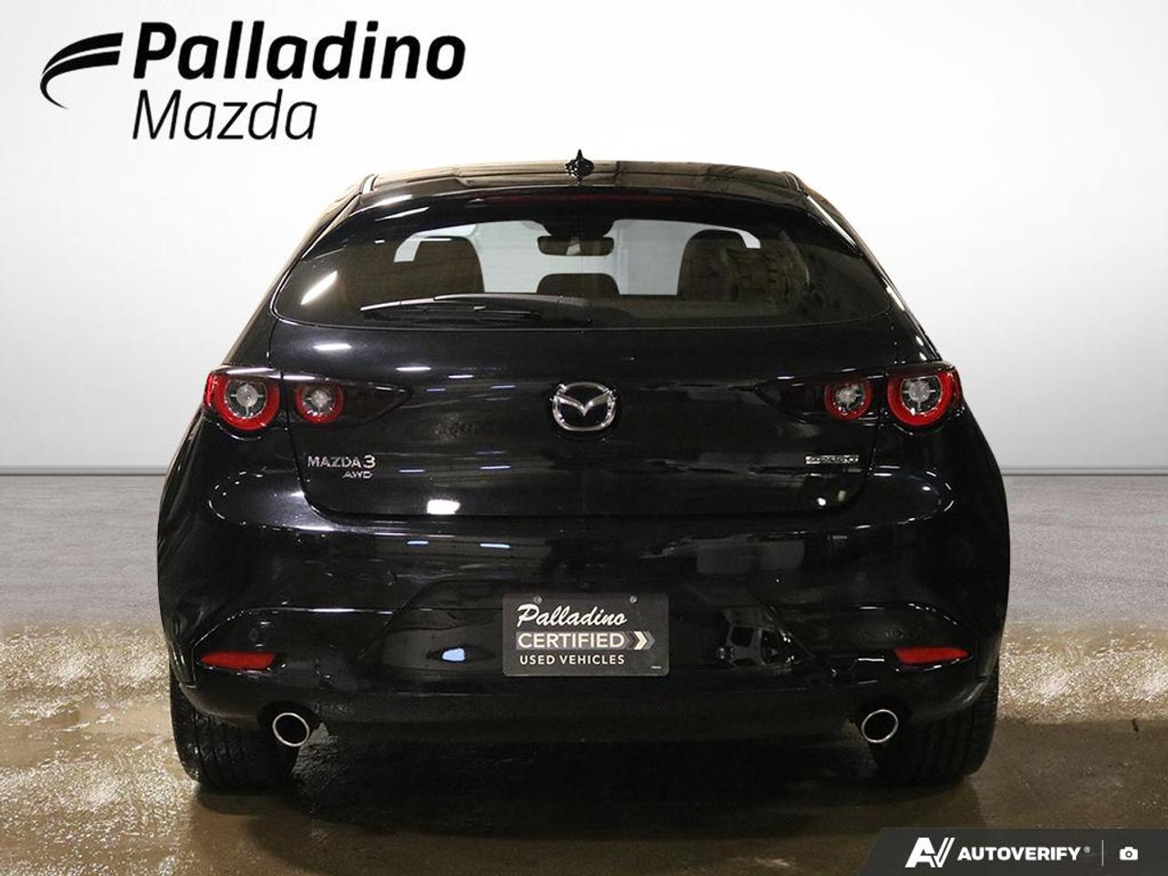 2025 Mazda MAZDA3 SPORT GT Photo4