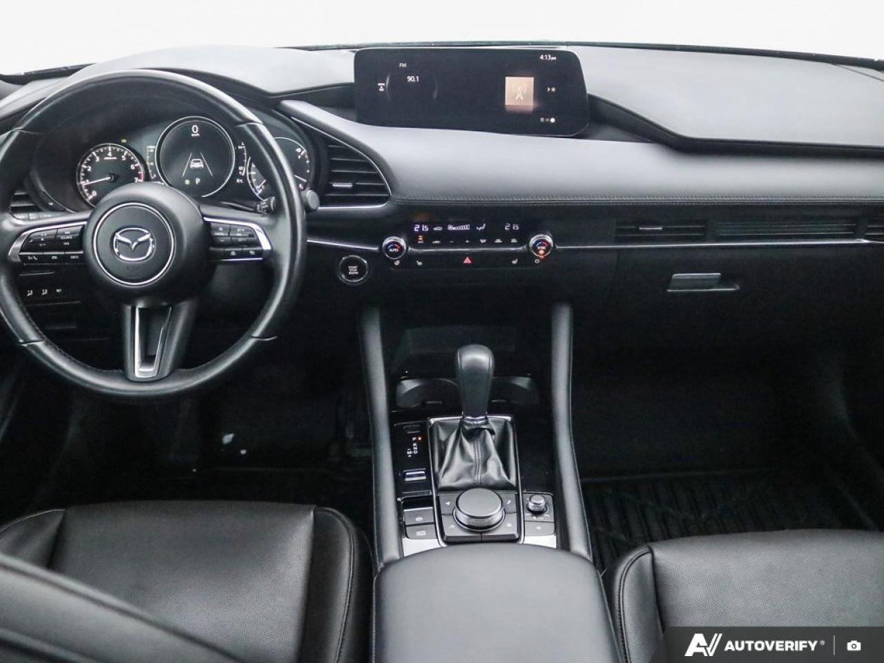 2025 Mazda MAZDA3 SPORT GT Photo