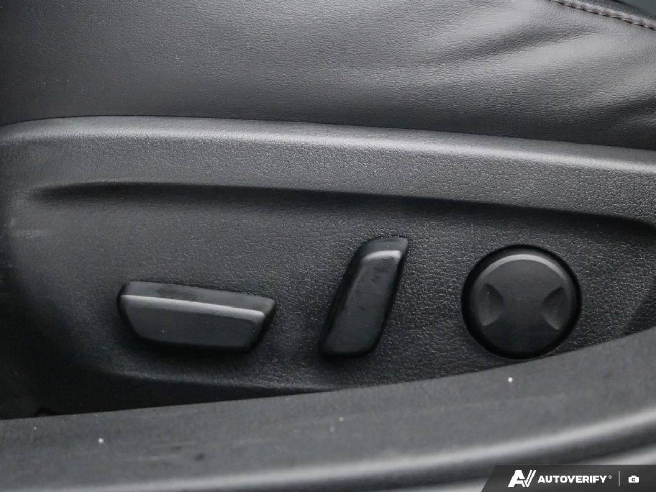 2025 Mazda MAZDA3 SPORT GT Photo