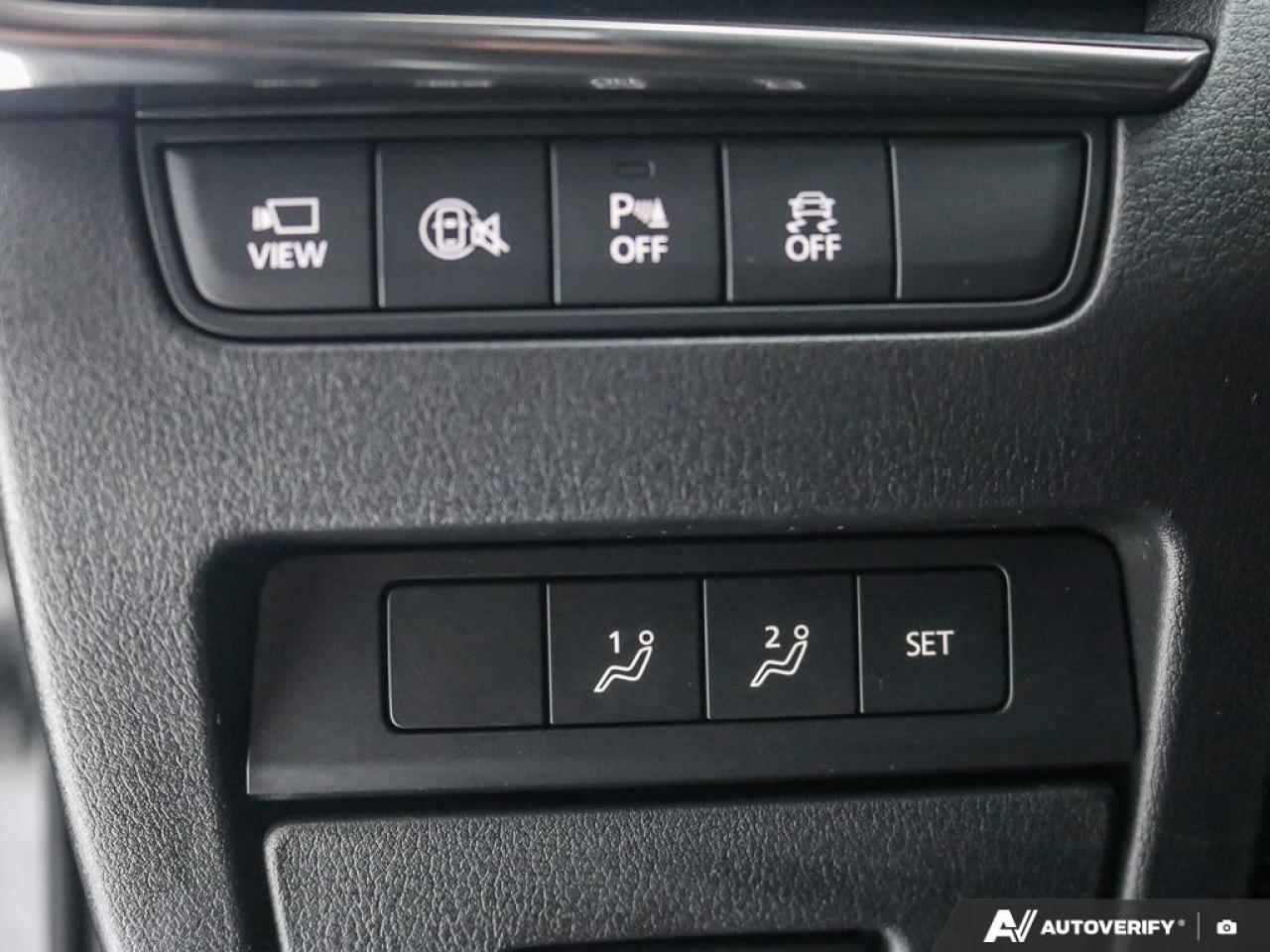 2025 Mazda MAZDA3 SPORT GT Photo