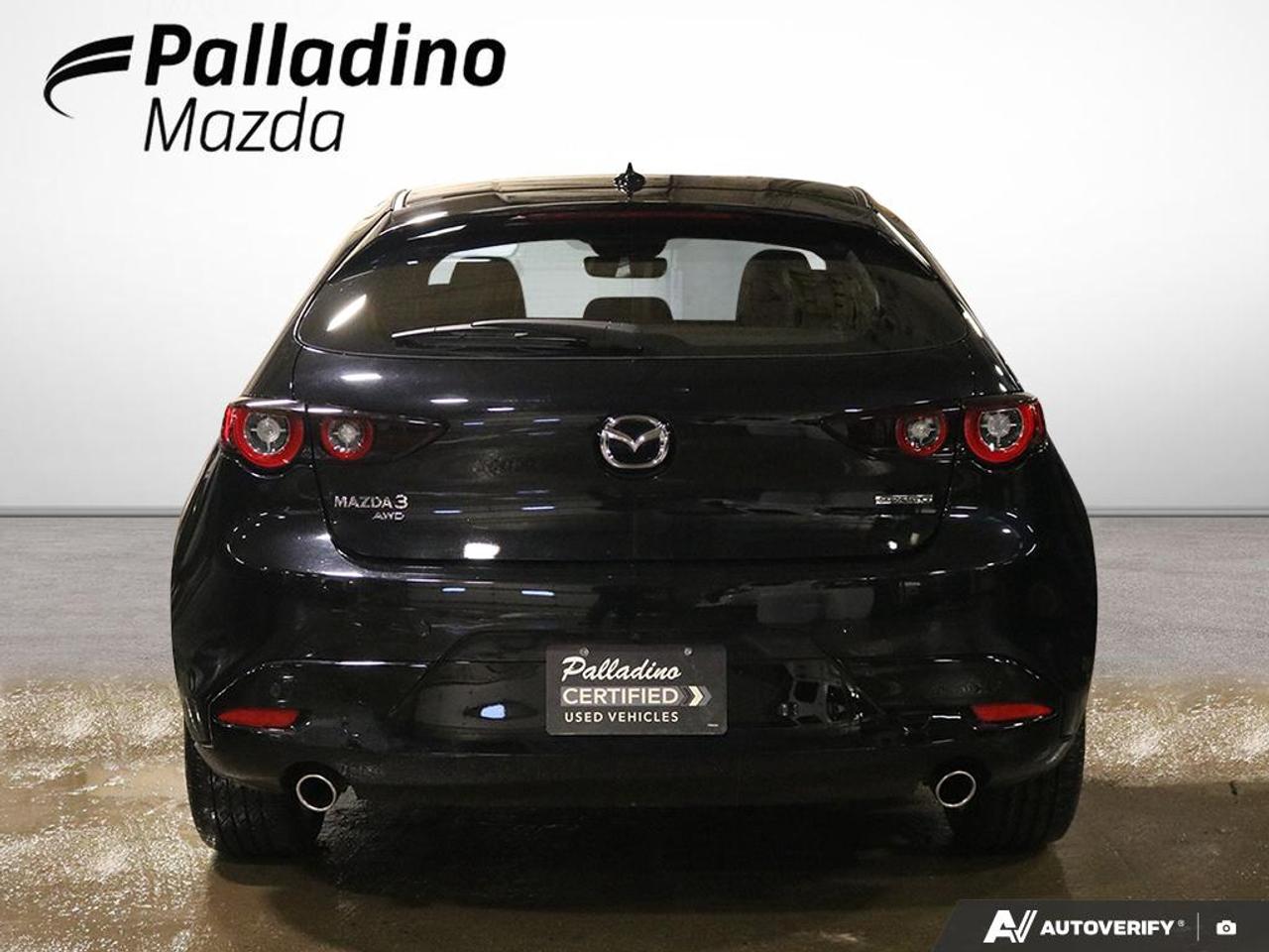 2025 Mazda MAZDA3 SPORT GT Photo