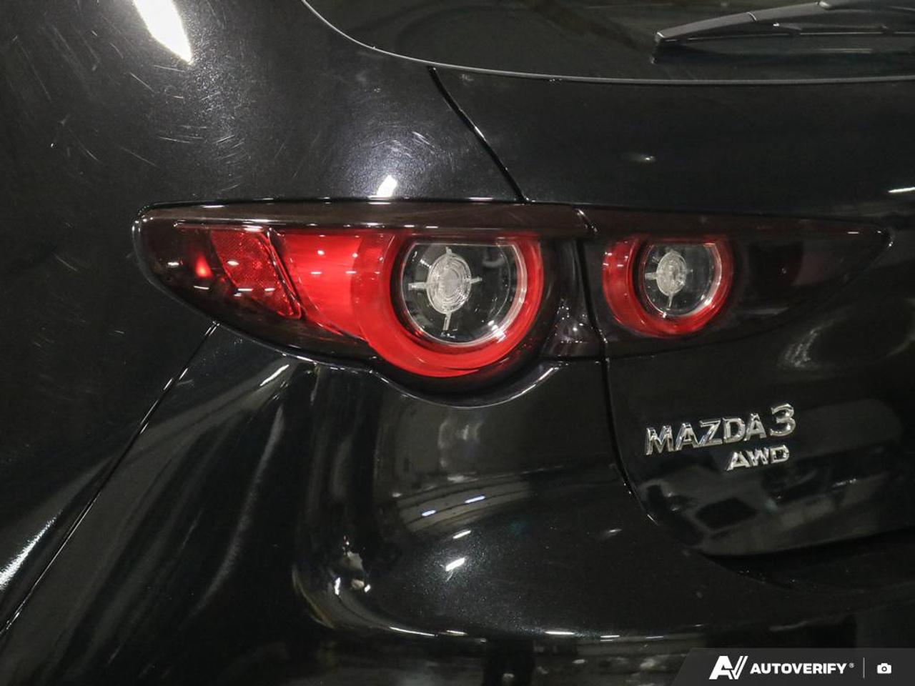 2025 Mazda MAZDA3 SPORT GT Photo