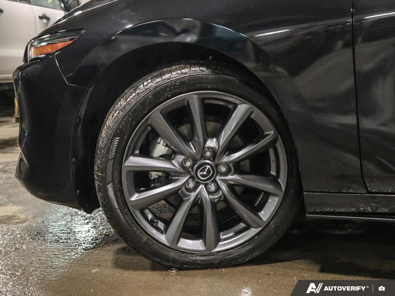 2025 Mazda MAZDA3 SPORT GT Photo