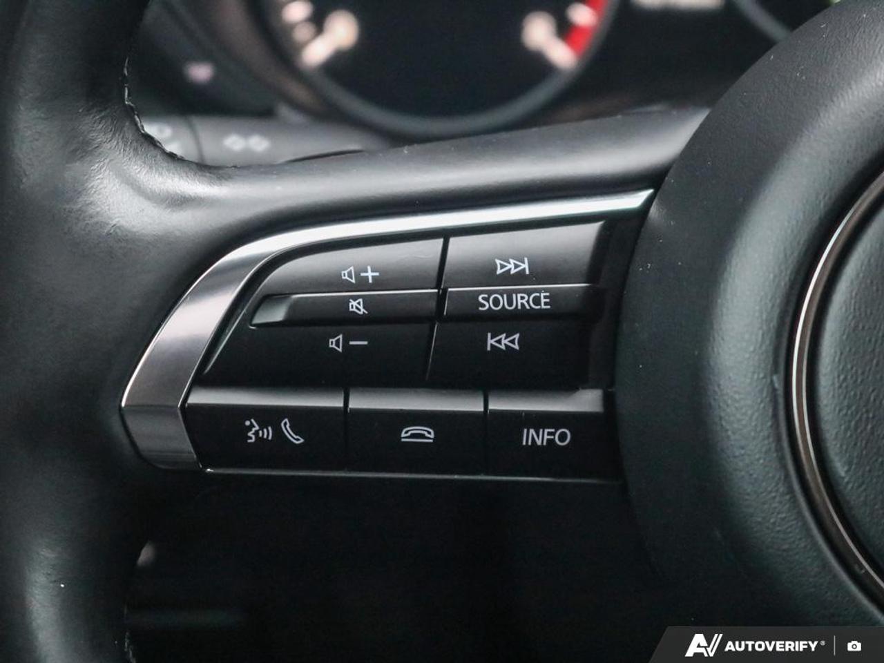 2025 Mazda MAZDA3 SPORT GT Photo