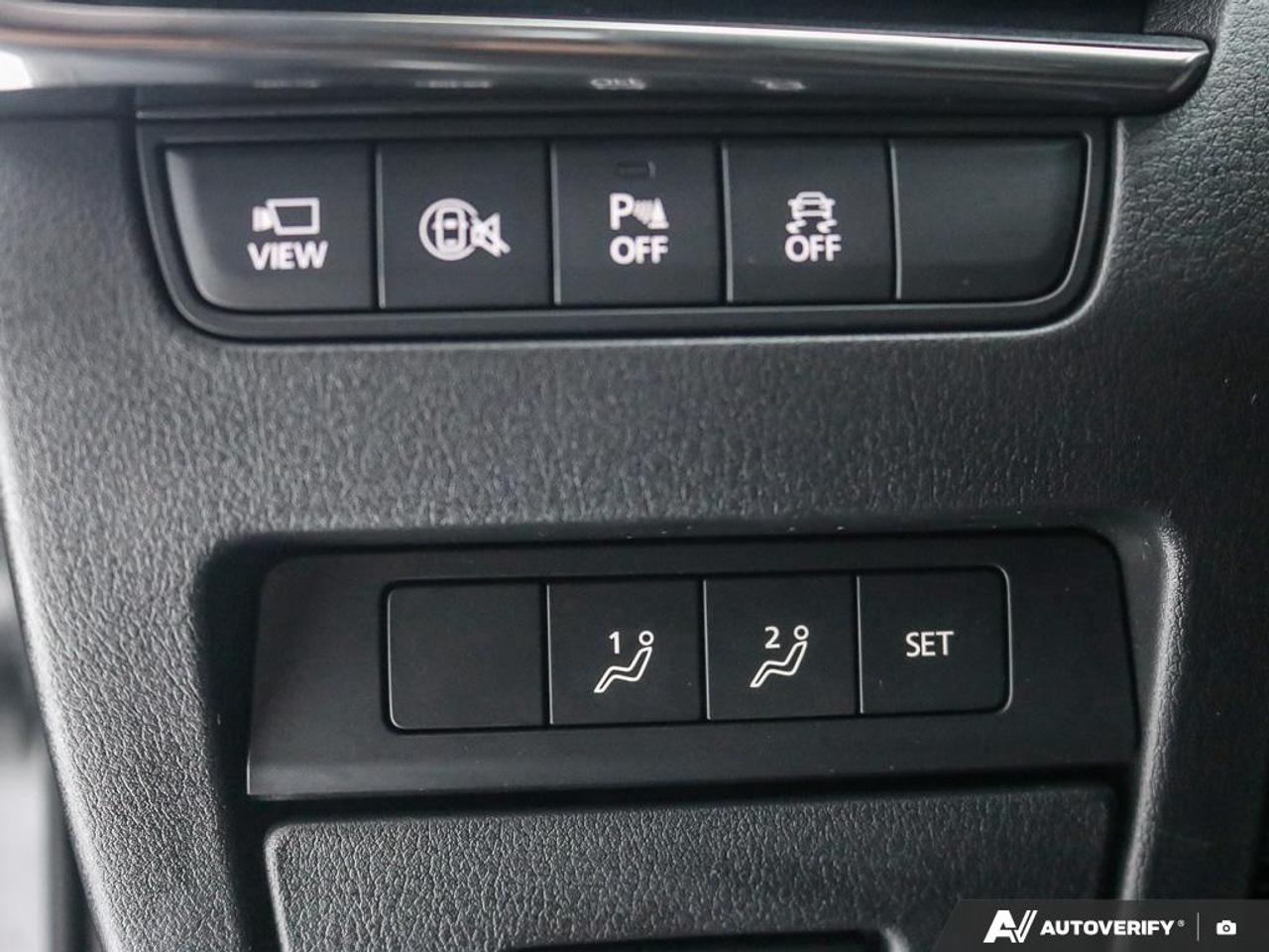 2025 Mazda MAZDA3 SPORT GT Photo