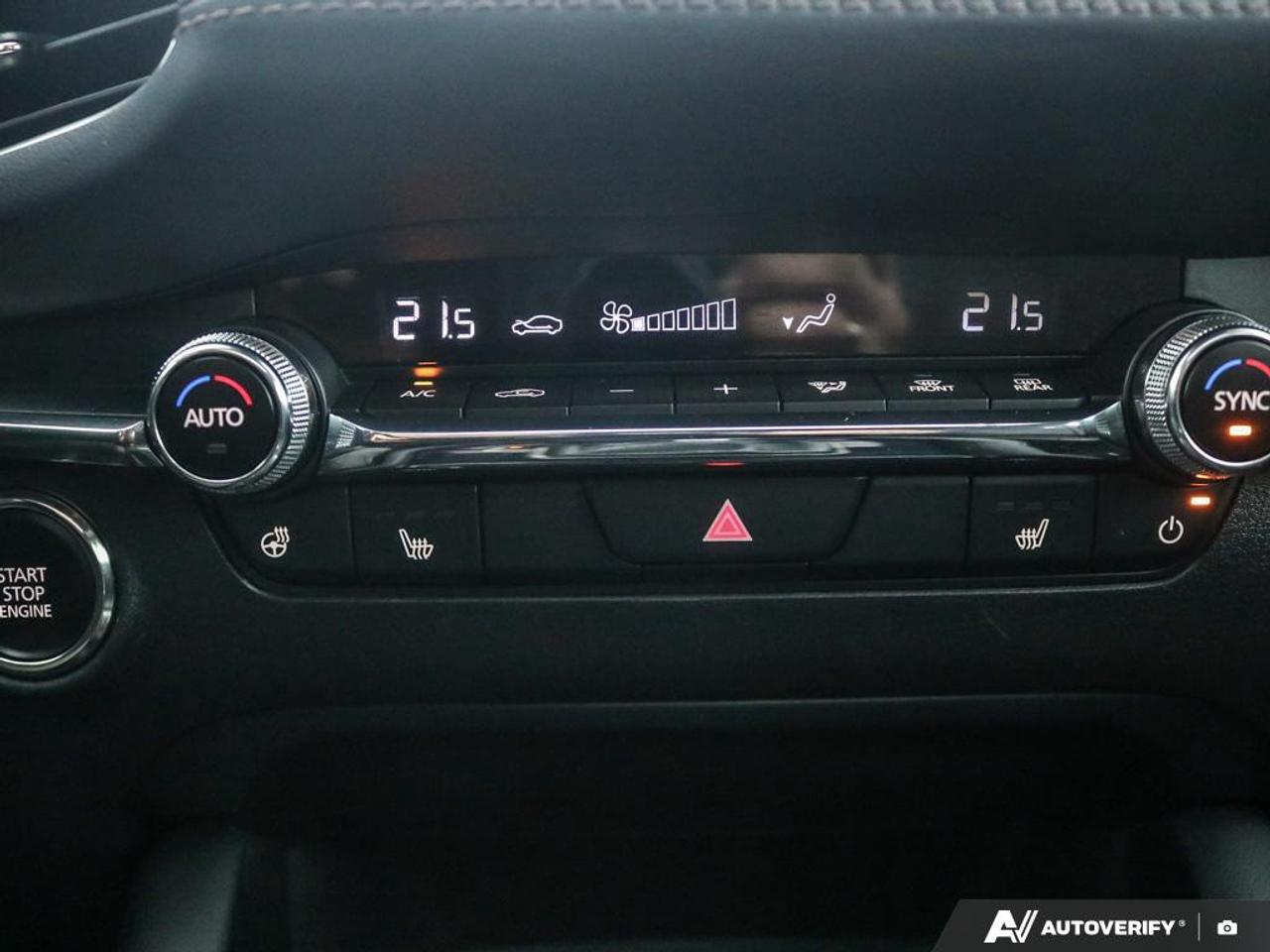 2025 Mazda MAZDA3 SPORT GT Photo