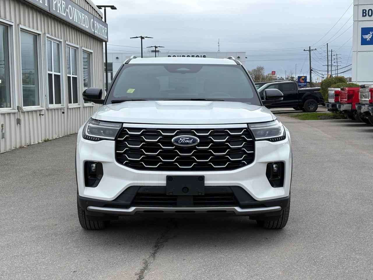 2026 Ford Explorer Platinum 4WD Photo2