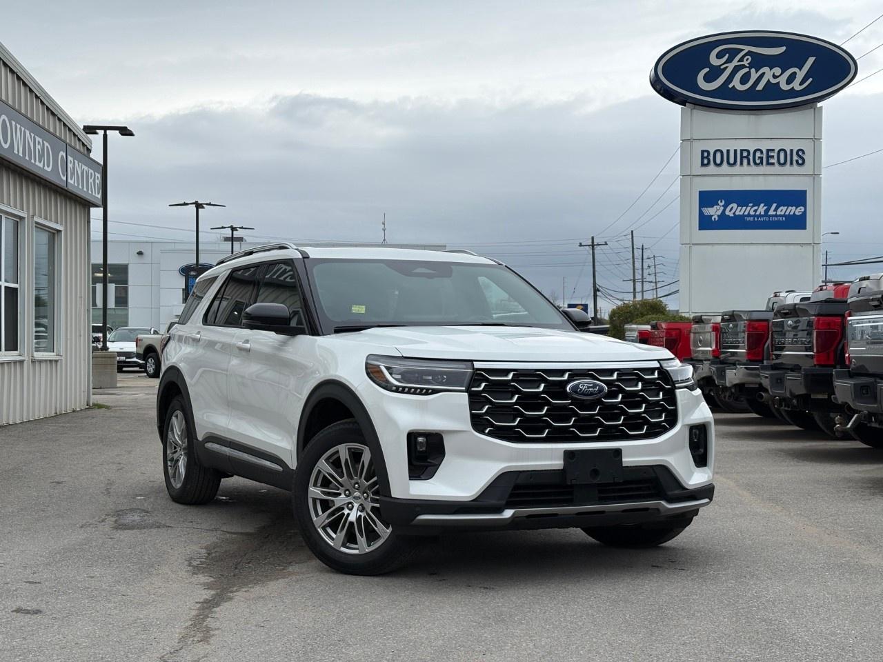 2026 Ford Explorer Platinum 4WD Photo0