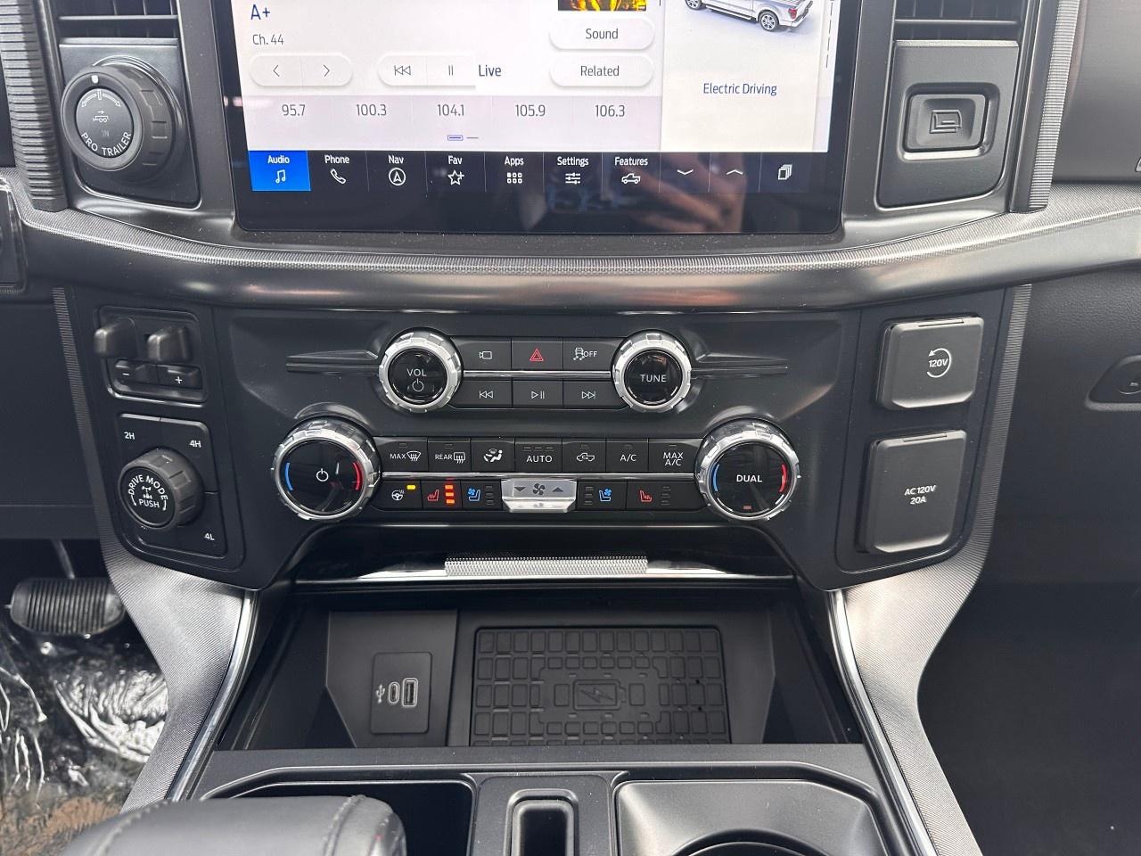 2026 Ford F-150 Platinum 4WD SuperCrew 5.5' Box Photo