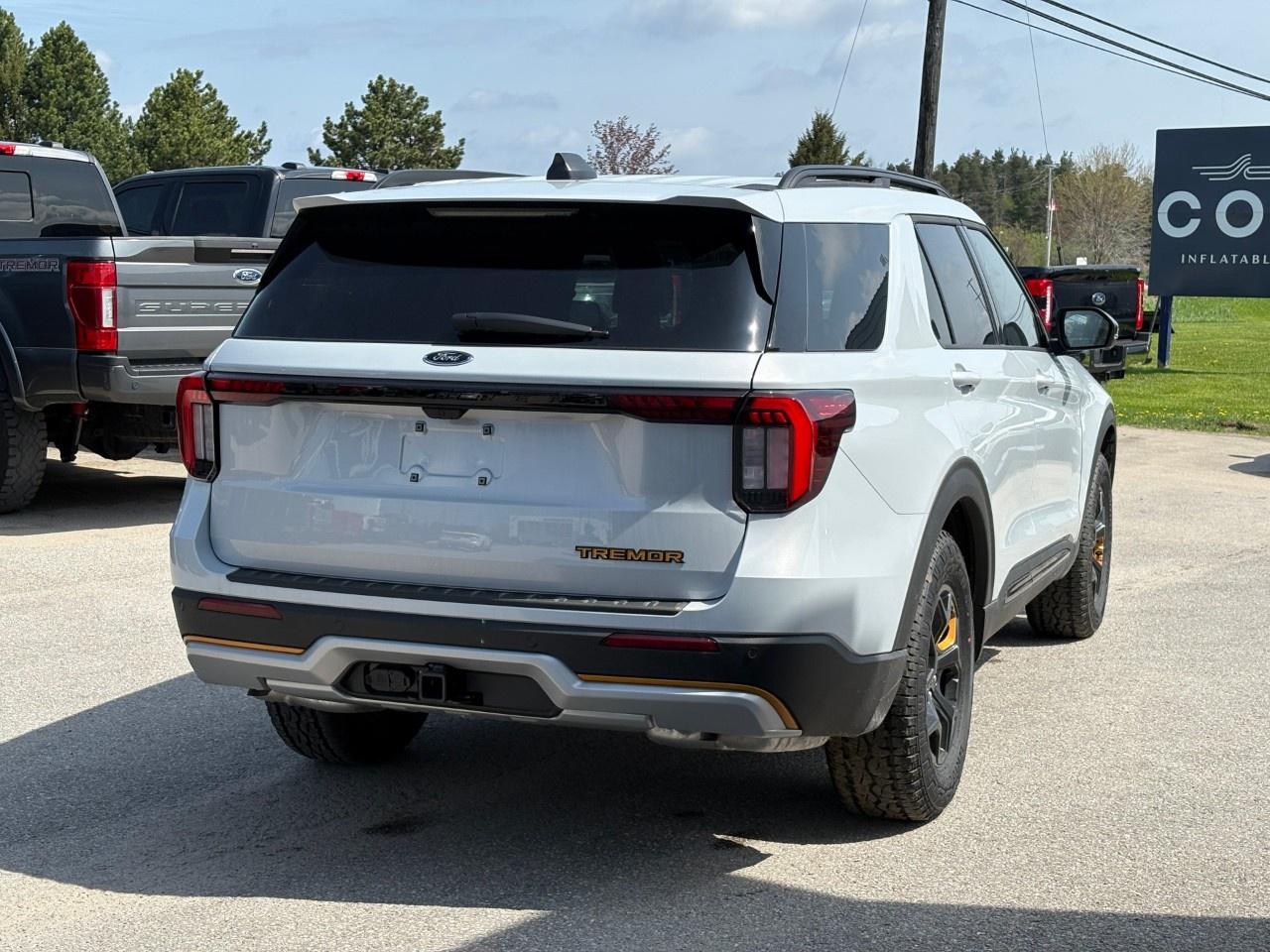 2026 Ford Explorer Tremor 4WD Photo