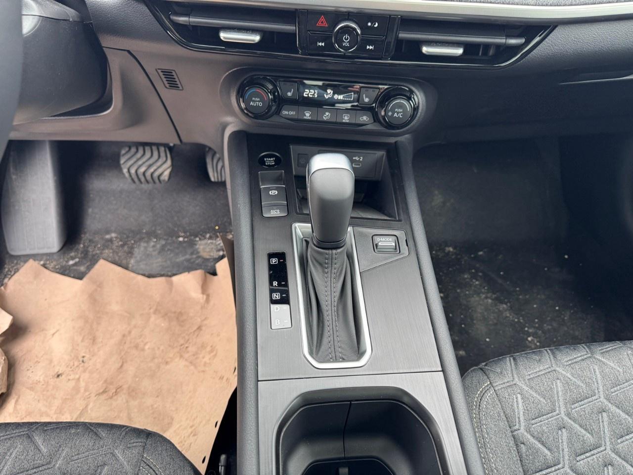 2026 Nissan Kicks SV AWD Photo