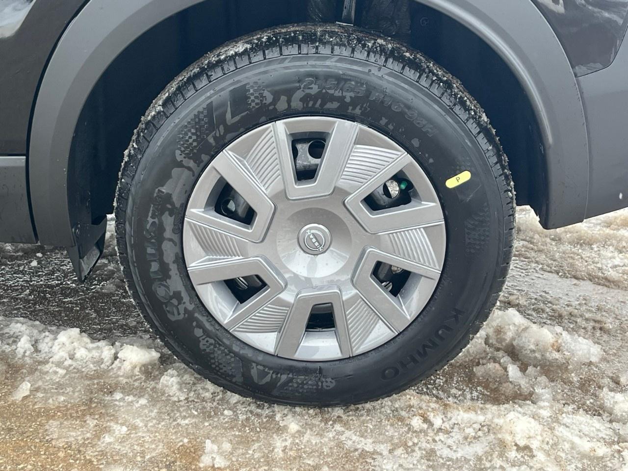 2026 Nissan Kicks S AWD Photo