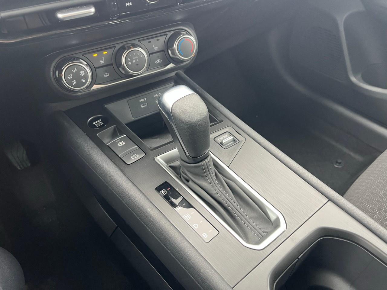 2026 Nissan Kicks S AWD Photo