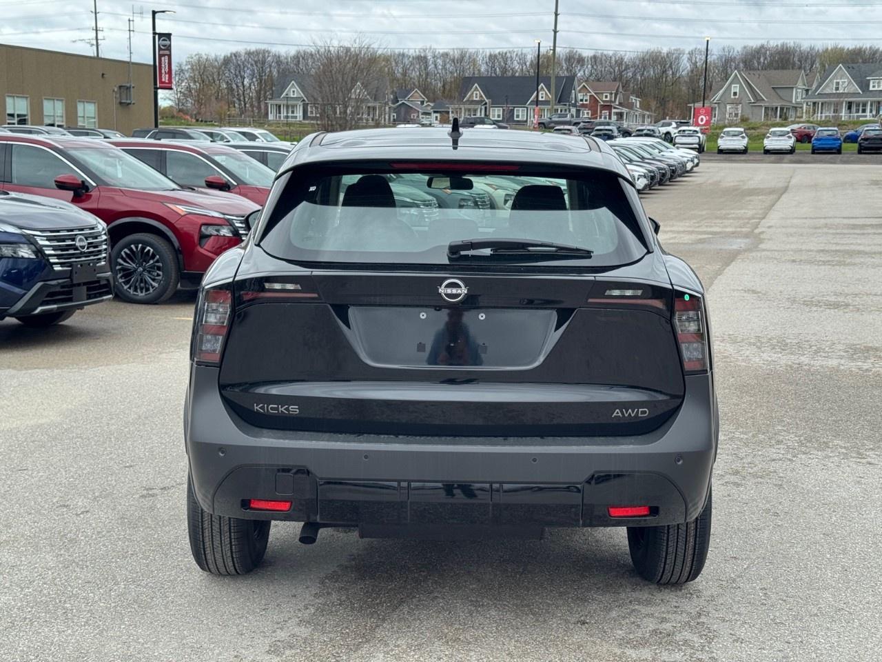 2026 Nissan Kicks S AWD Photo3