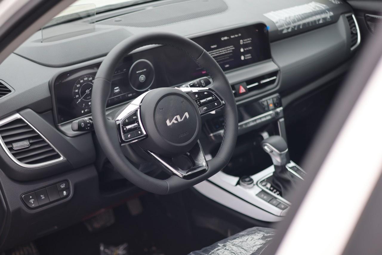 2026 Kia Seltos SX AWD w/Black Interior Photo