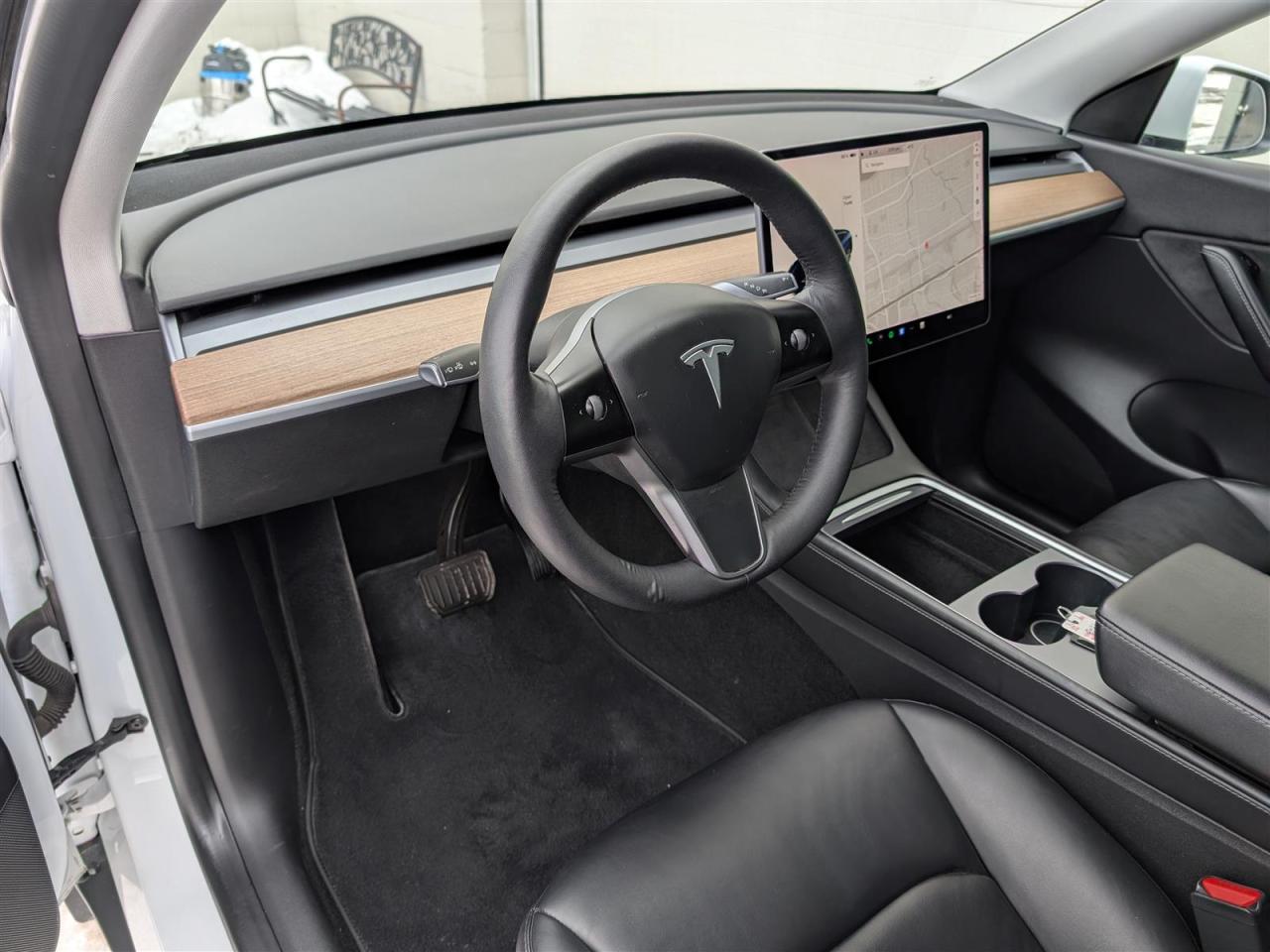 2021 Tesla Model Y STANDARD Photo