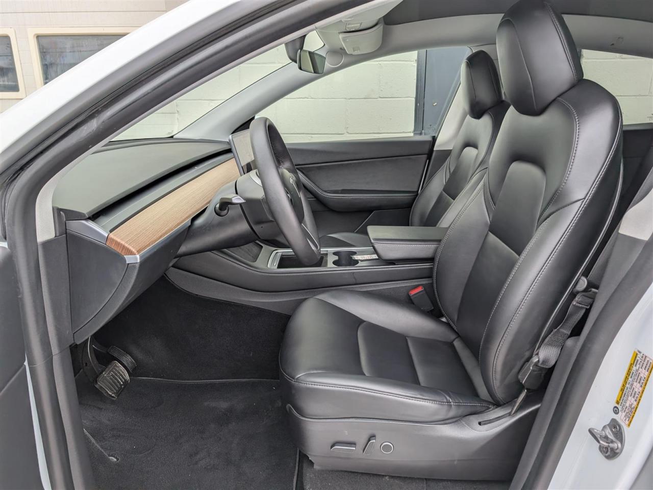 2021 Tesla Model Y STANDARD Photo