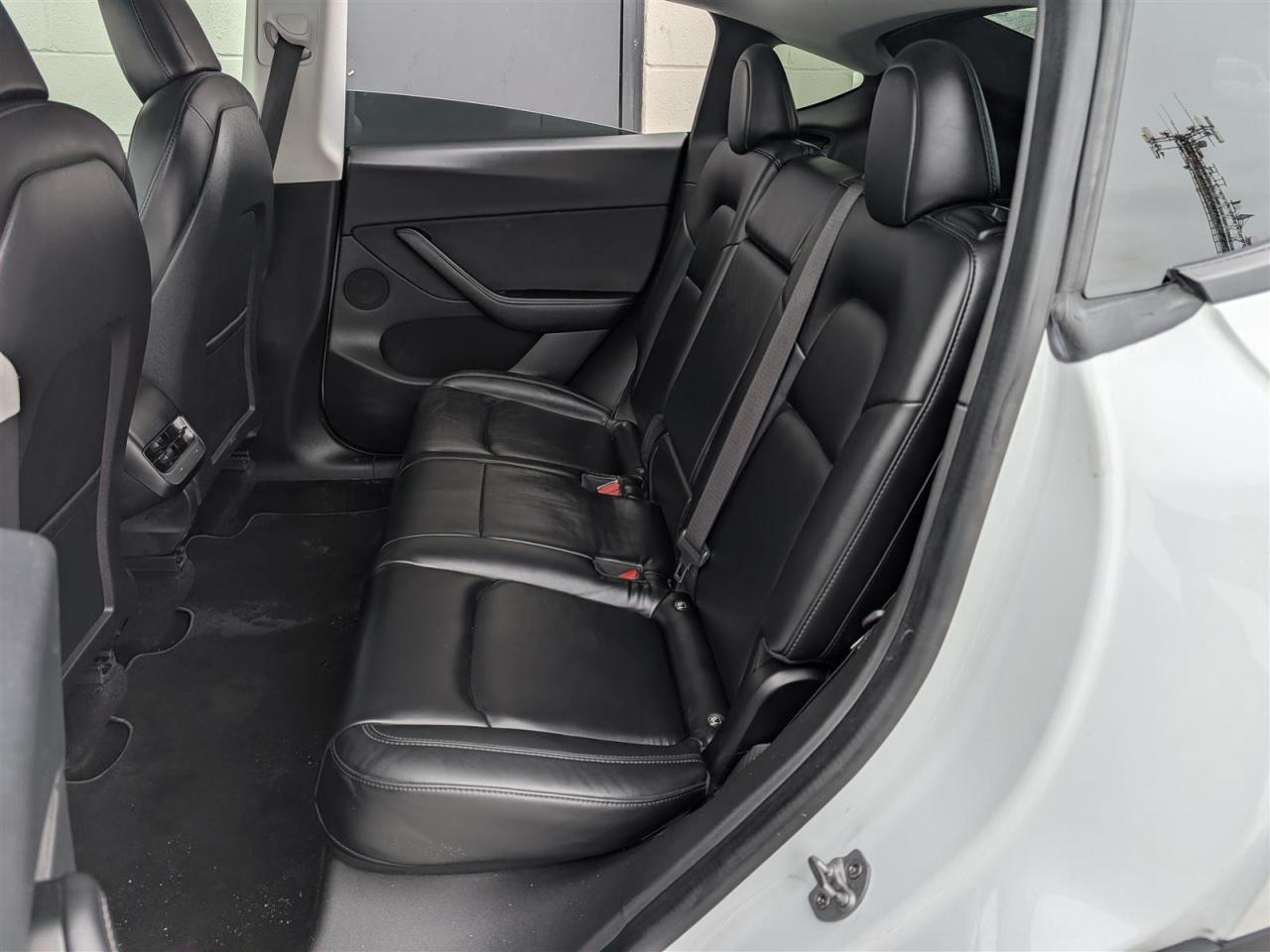 2021 Tesla Model Y STANDARD Photo