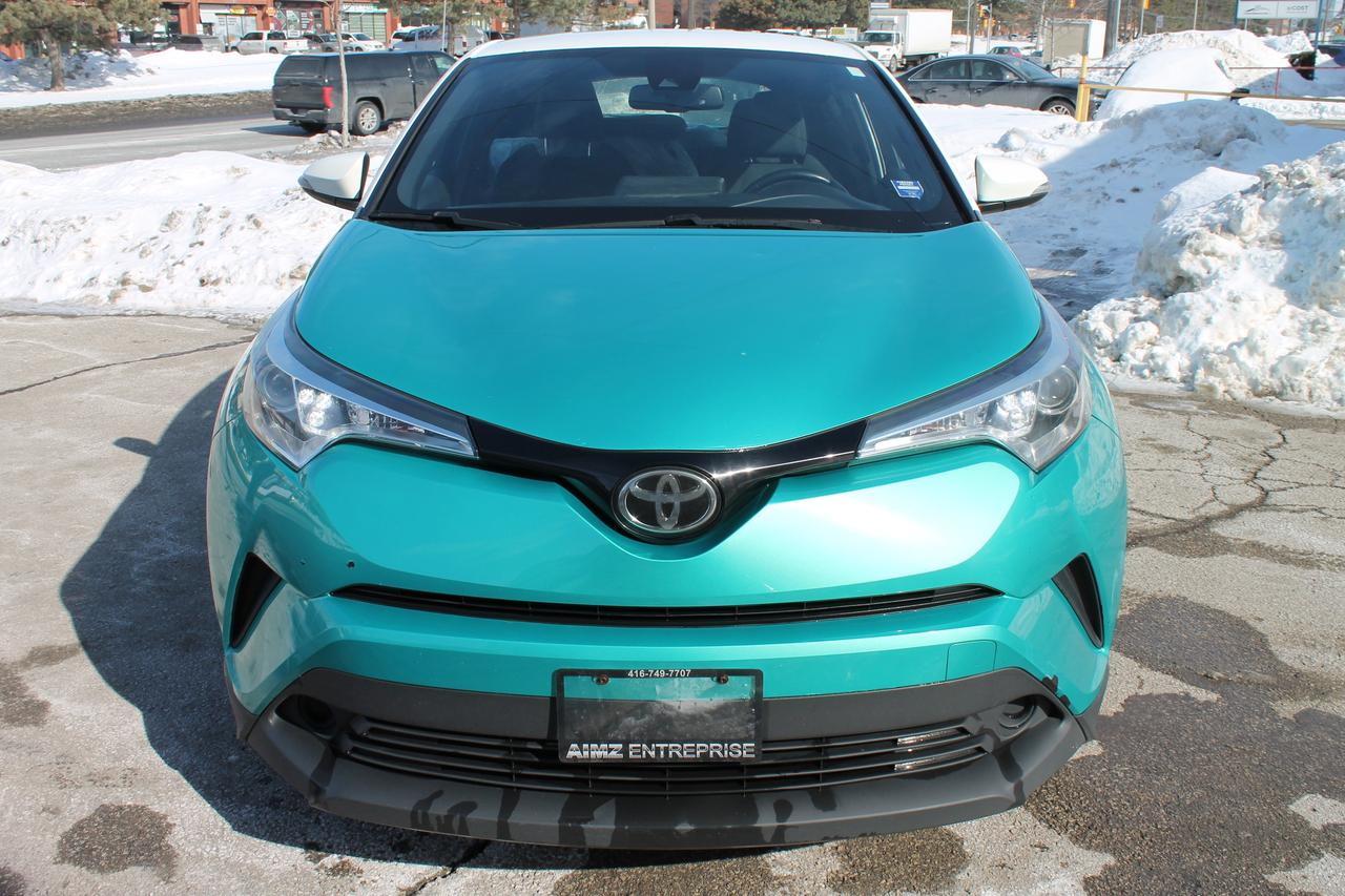 2018 Toyota C-HR XLE Photo