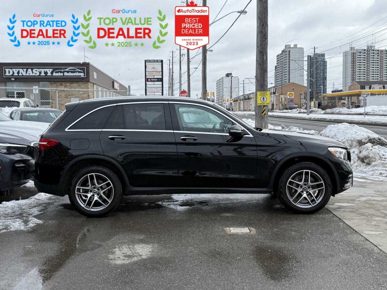 2017 Mercedes-Benz GLC-Class 300 //AMG PKG | PANO | NAVI | LOADED Photo