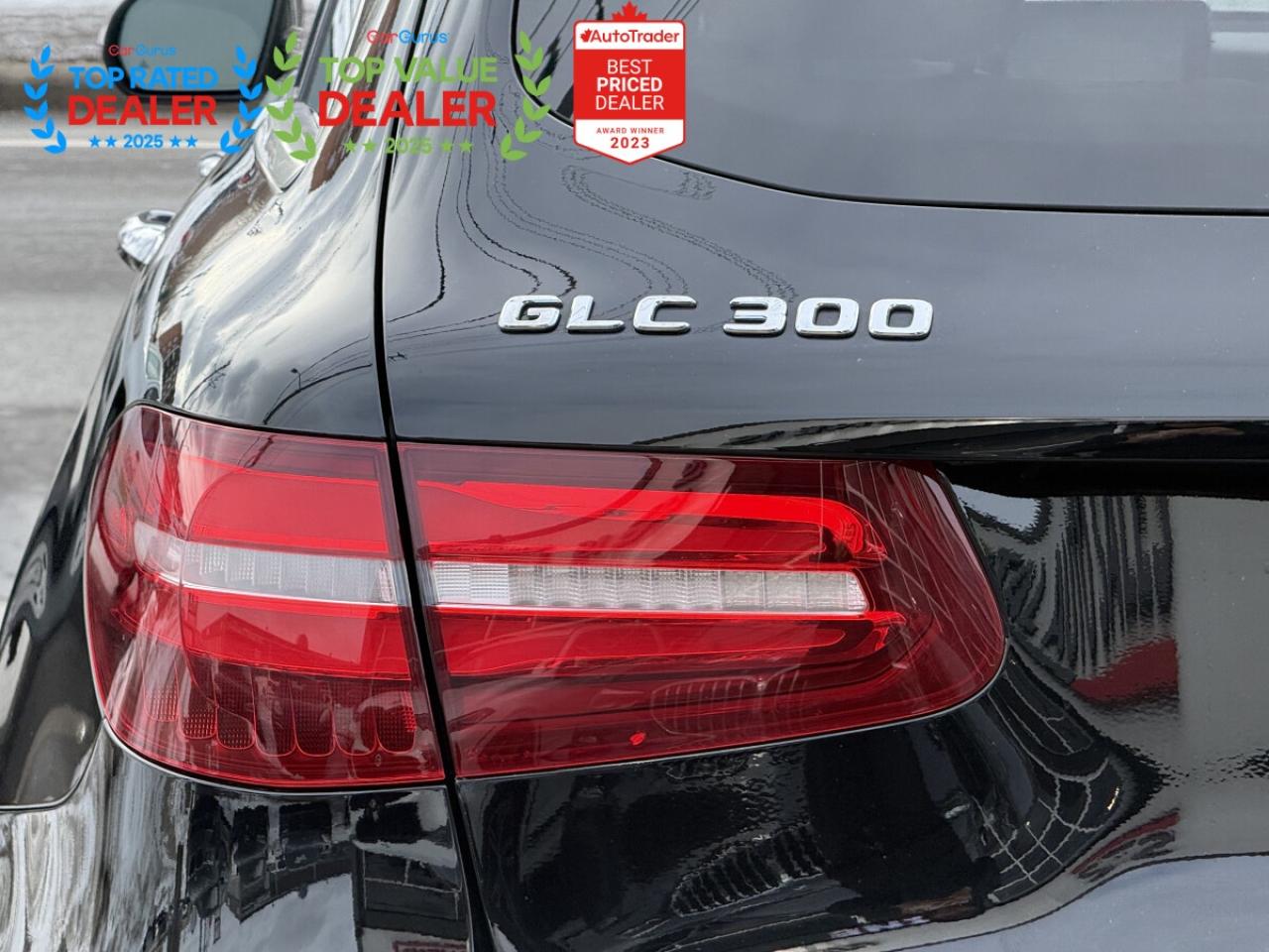 2017 Mercedes-Benz GLC-Class 300 //AMG PKG | PANO | NAVI | LOADED Photo